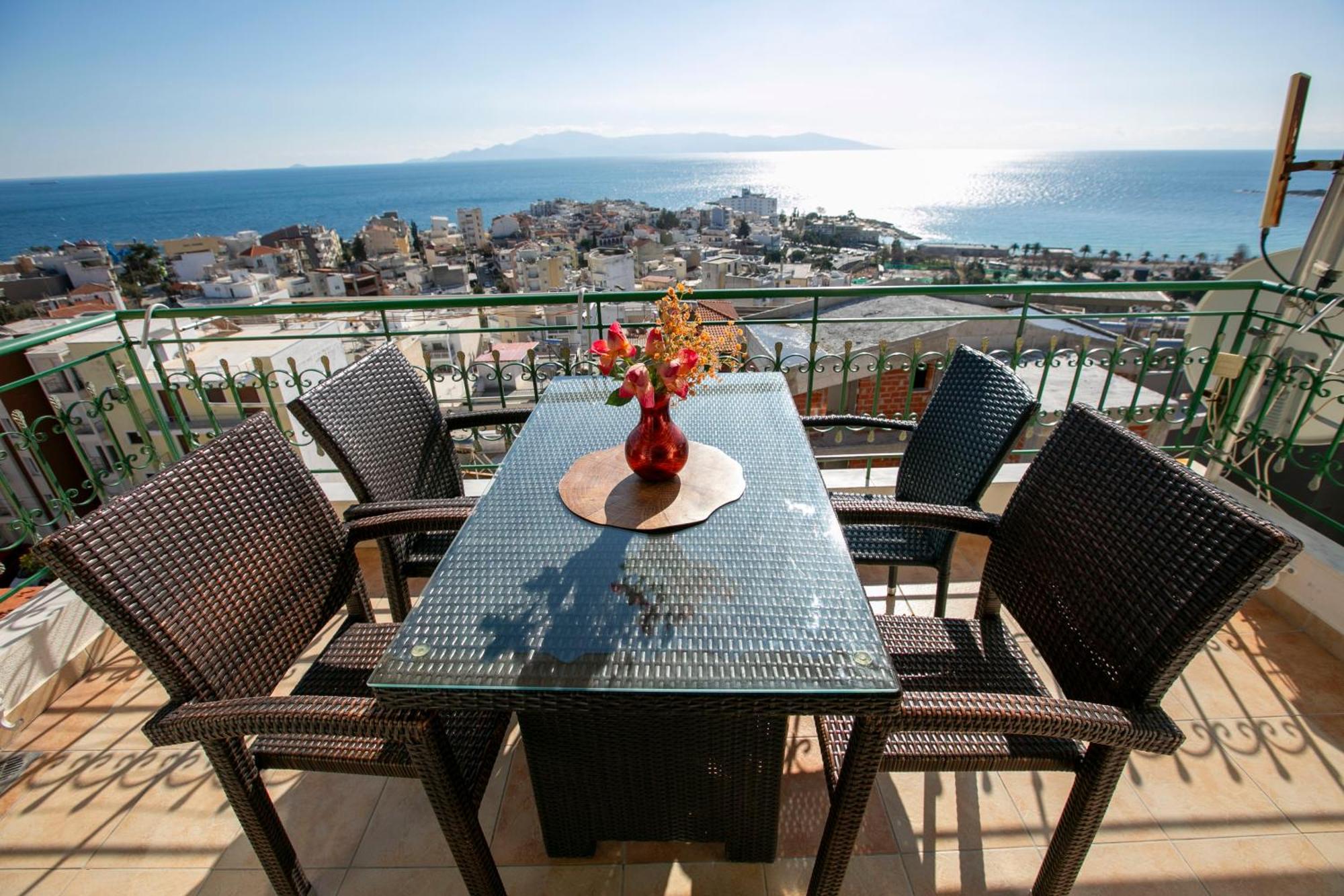 Blue Sky Appartment Kavala Exterior foto